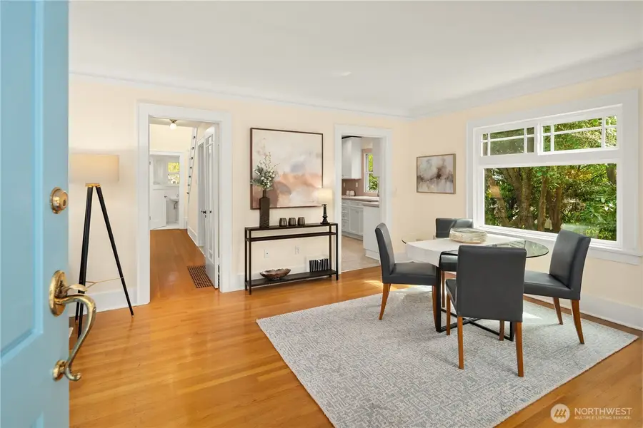 6216 33rd Avenue Ne, Seattle, WA 98115 - #2