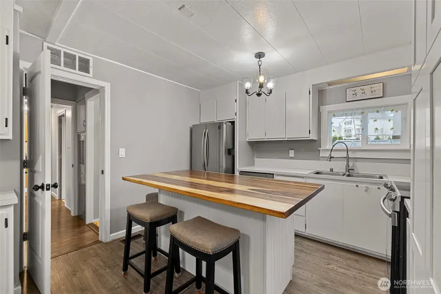 23121 Edmonds Way #1, Edmonds, WA 98020 - #3