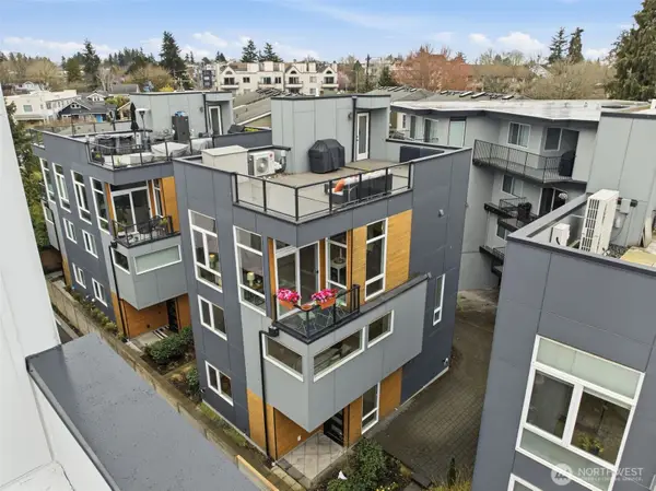 1926 Ferry Avenue Sw, Seattle, WA 98116