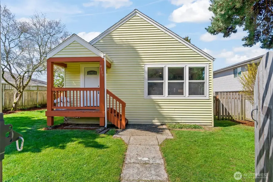 8109 15th Avenue Sw, Seattle, WA 98106 - #3