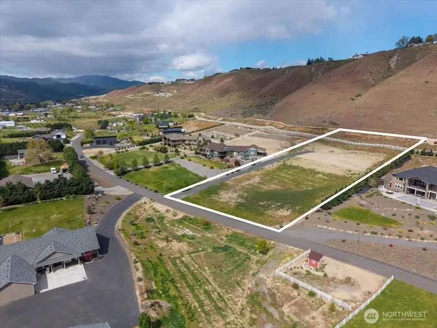 3085 Martin Place #7, East Wenatchee, WA 98802 - #3