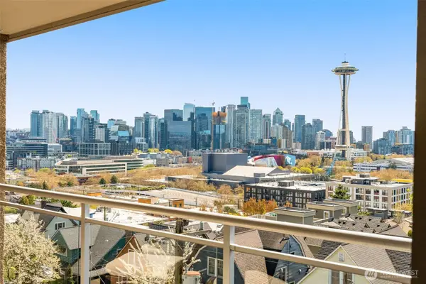 900 Warren Avenue N #302, Seattle, WA 98109