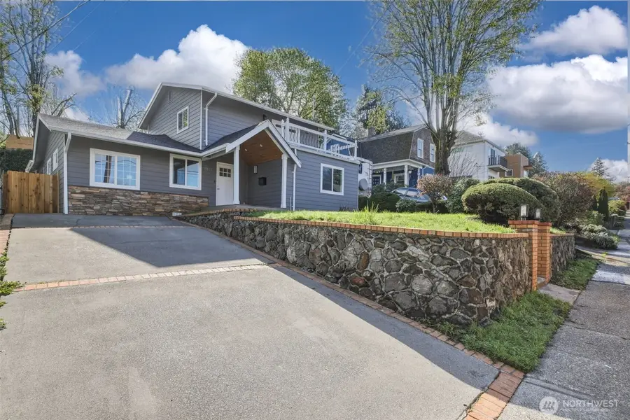 9812 59th Avenue S, Seattle, WA 98118 - #3