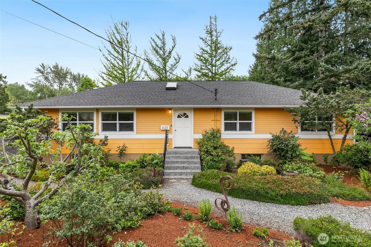 6311 18th Avenue Sw, Seattle, WA 98106 - #1