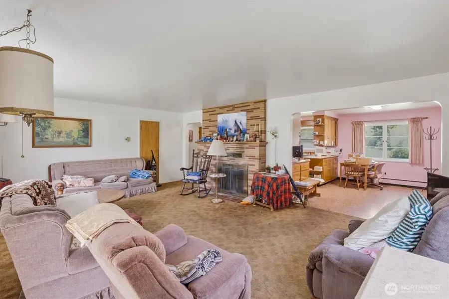 2014 Ocean Beach Highway, Longview, WA 98632 - #2