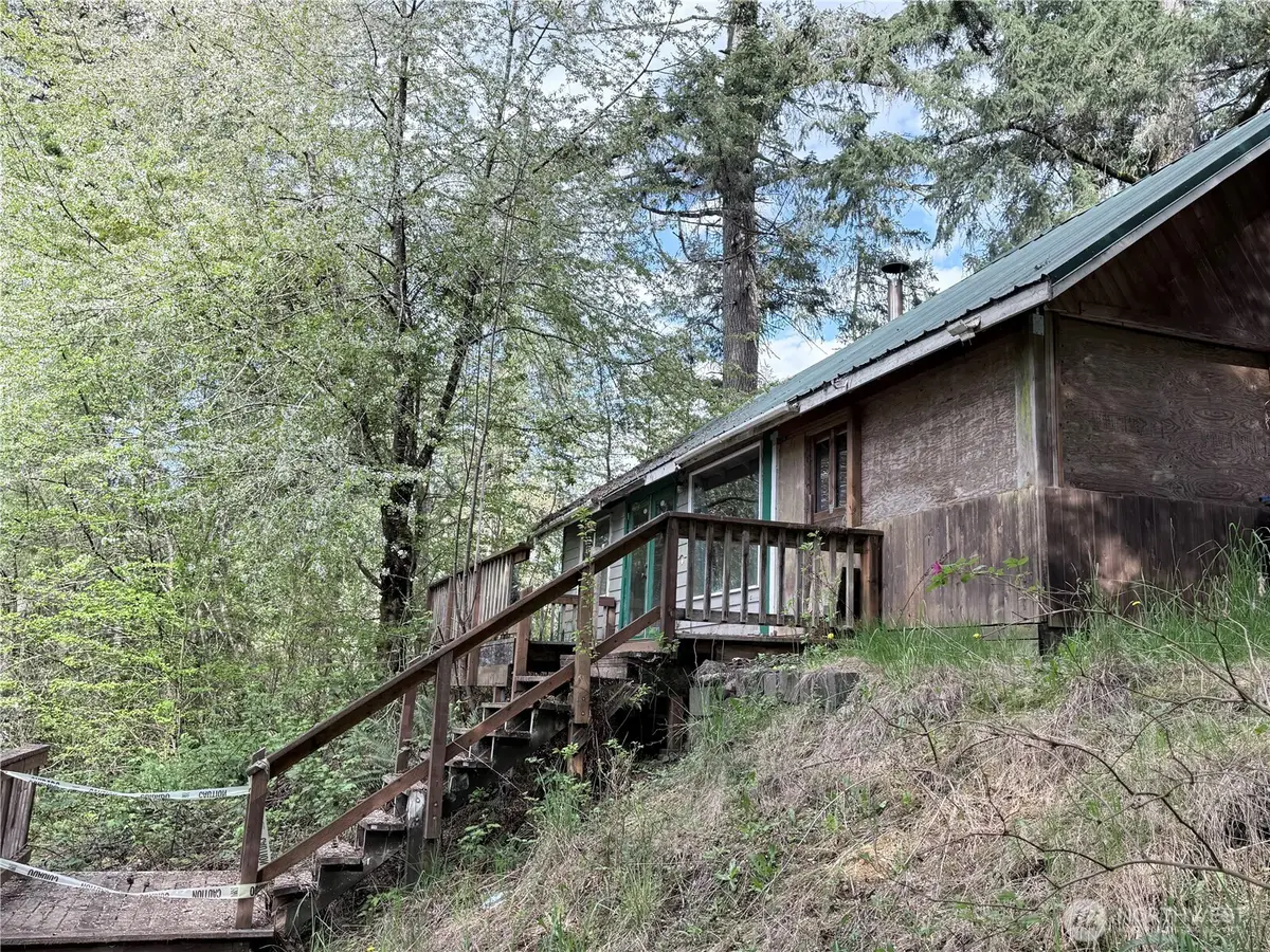 3780 S Mission Road W, Bremerton, WA 98312 - #1