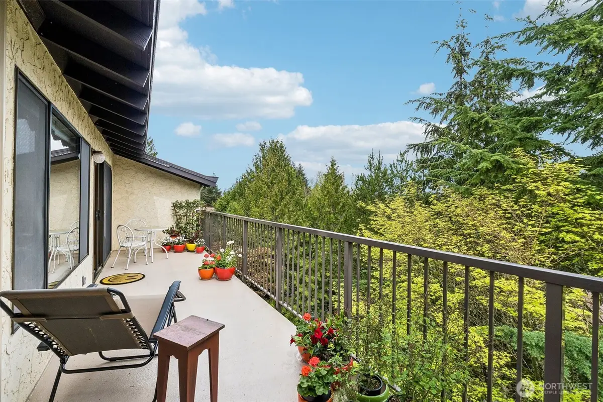 17918 23rd Lane Ne #302, Shoreline, WA 98155 - #1