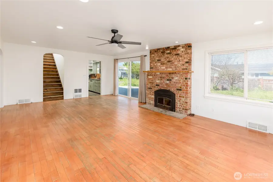 405 W Spruce Street, Sequim, WA 98362 - #3