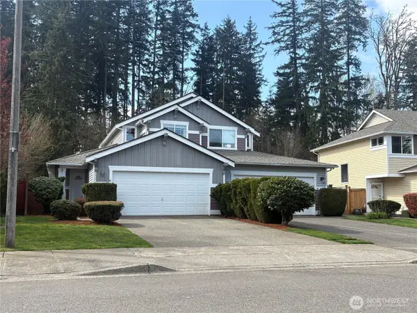 22933 SE 241st Place #22933, Maple Valley, WA 98038