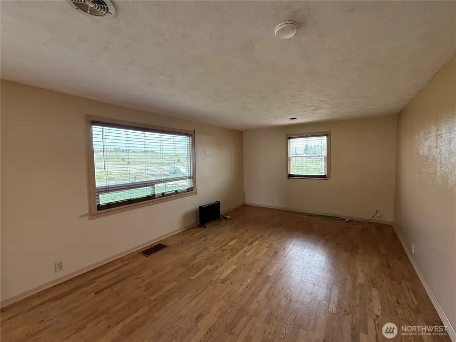 306 S Adams Street, Waterville, WA 98858 - #3