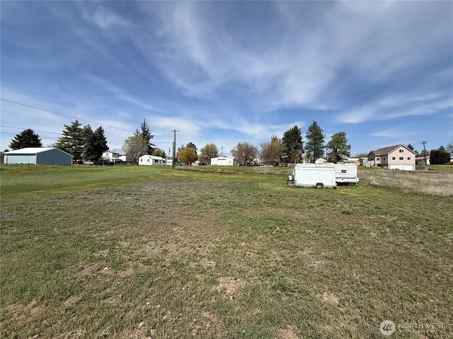 400 E Pine Street, Waterville, WA 98858 - #3