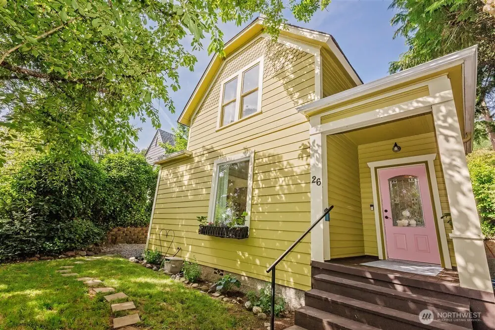 26 NE Washington Avenue, Chehalis, WA 98532 - #1