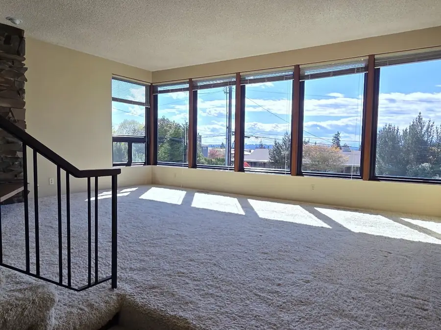 6504 113th Avenue Ne, Kirkland, WA 98033 - #3