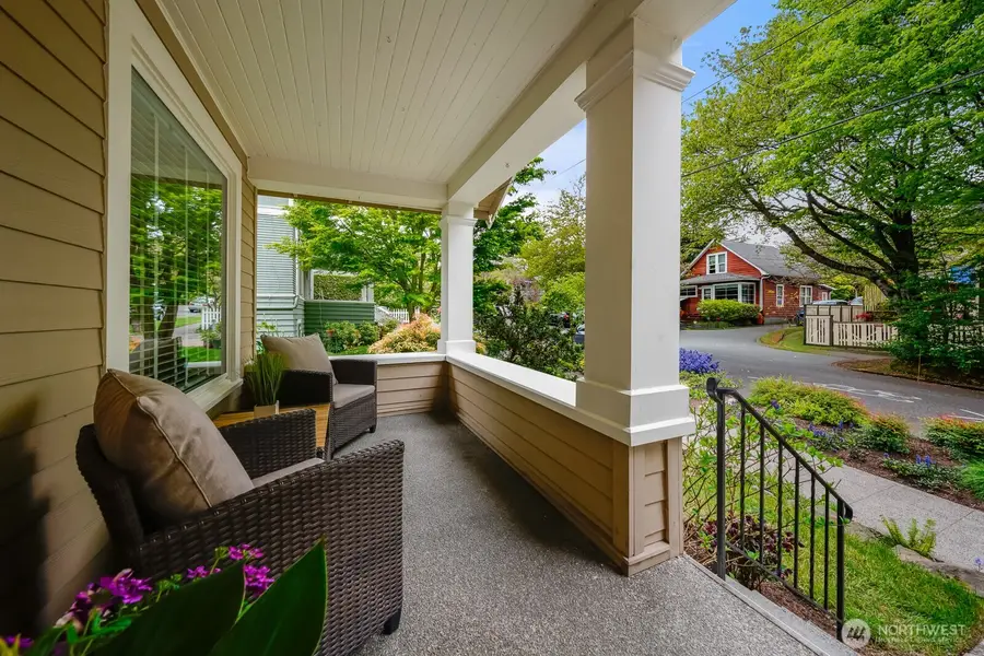 6703 17th Avenue Nw, Seattle, WA 98117 - #2