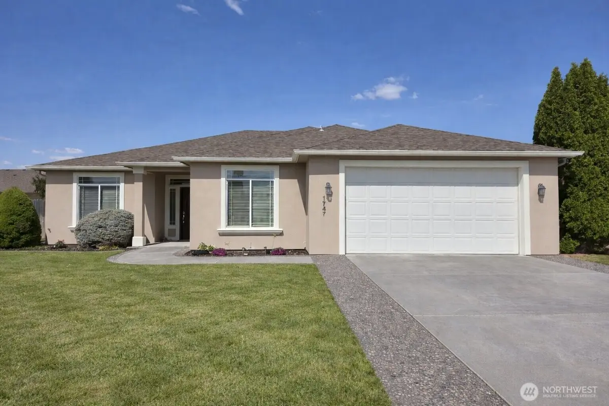 1747 Sunshine Ave, West Richland, WA 99353 - #1