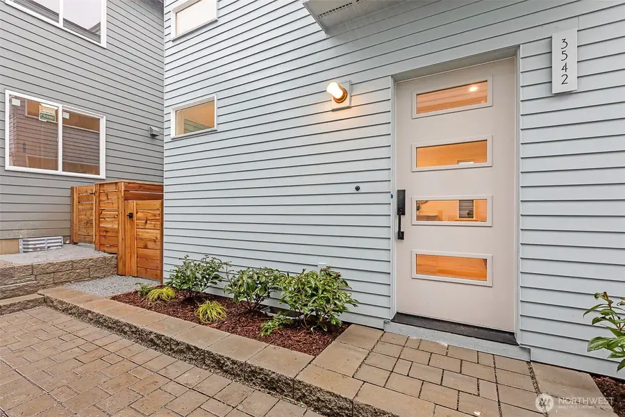 3542 S Dawson Street, Seattle, WA 98118 - #2