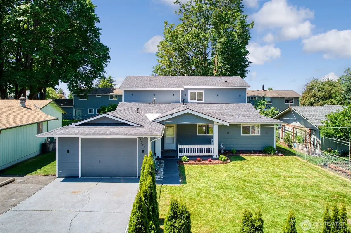 27025 14th Avenue S, Des Moines, WA 98918 - #1