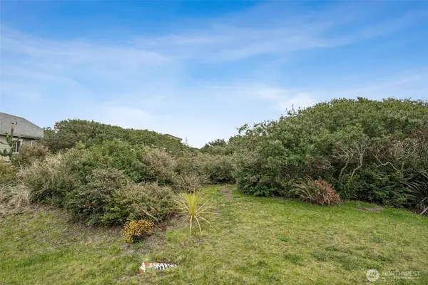 905 Tall Ships Court Sw, Ocean Shores, WA 98569