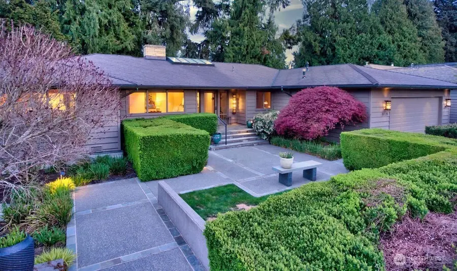 8028 45th Avenue Ne, Seattle, WA 98115 - #2