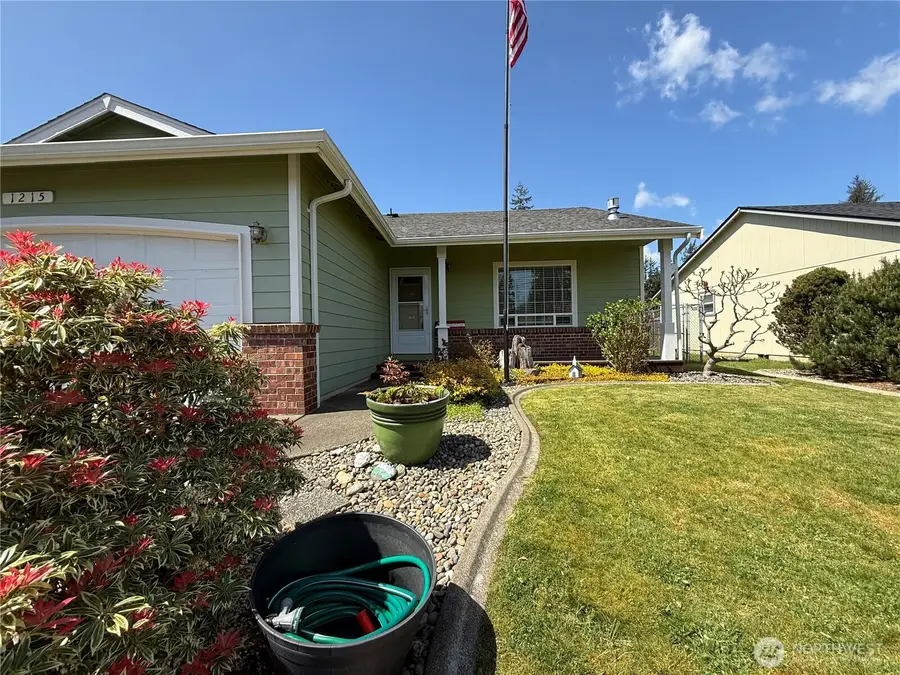 1215 S Evans Street, Aberdeen, WA 98520 - #3