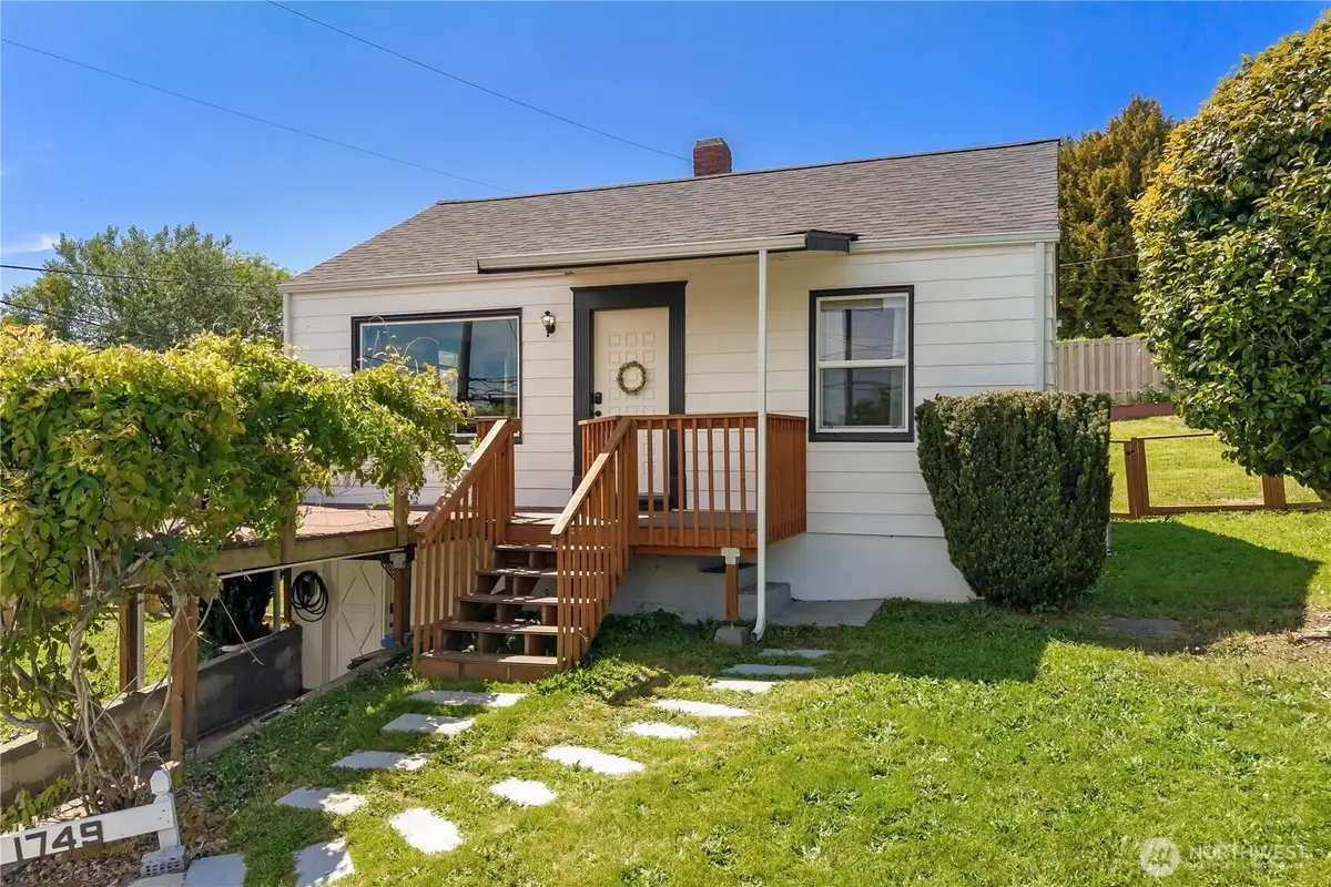 1749 Trenton Avenue, Bremerton, WA 98310 - #1