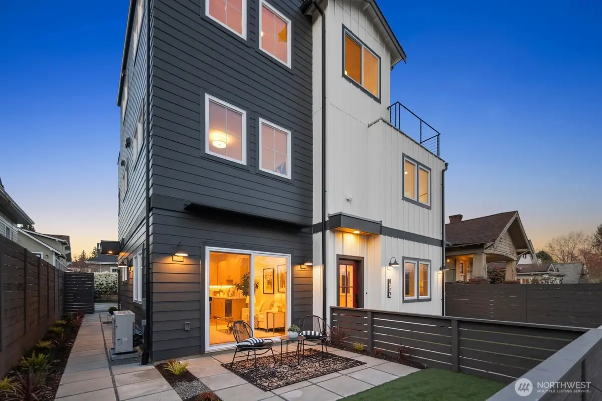 1004 48th Street #B, Seattle, WA 98103 - #1