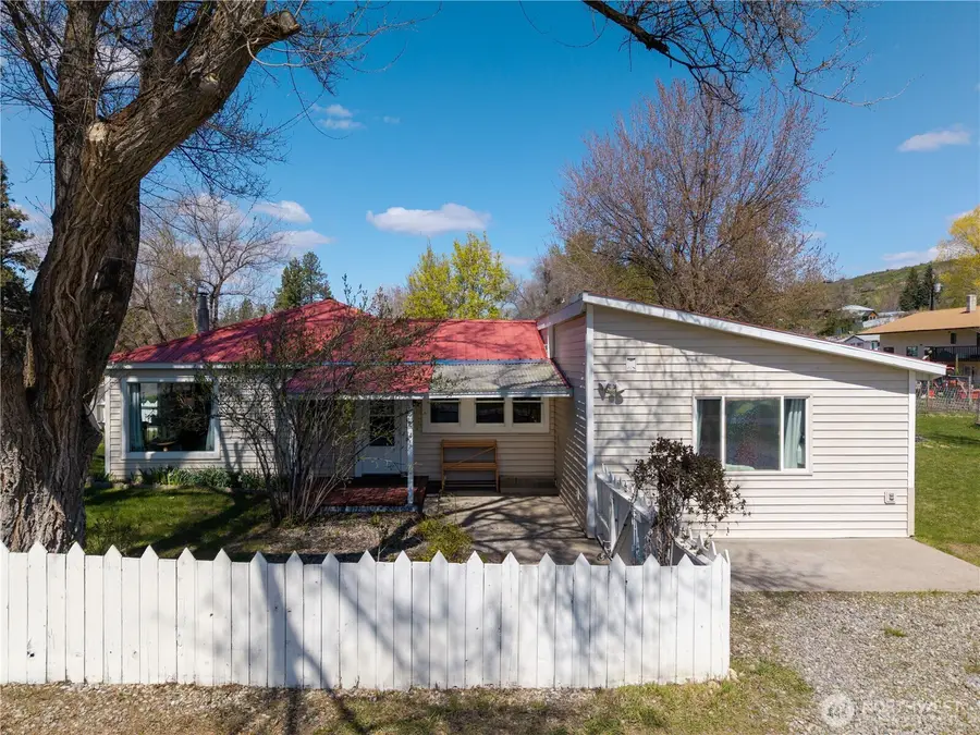 274 Corral Street, Winthrop, WA 98862 - #2