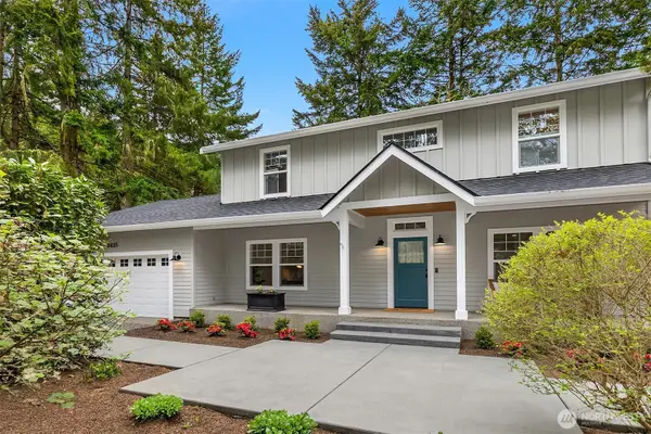 9835 Rose Trail Lane, Bainbridge Island, WA 98110