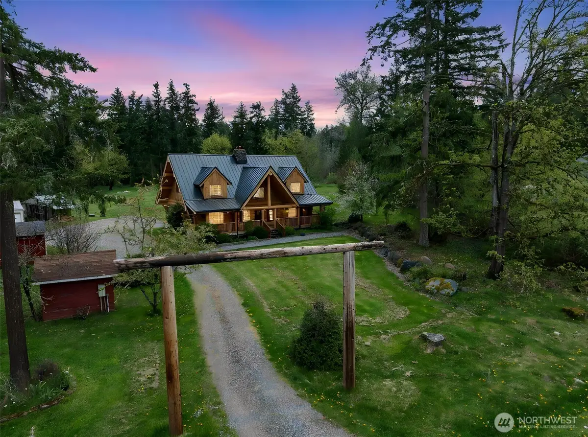 36015 86th Avenue Ct E, Eatonville, WA 98328 - #1