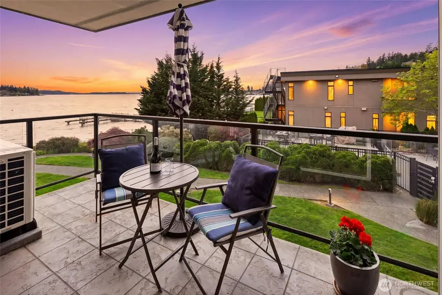 9201 NE Juanita Drive #202, Kirkland, WA 98034 - #3