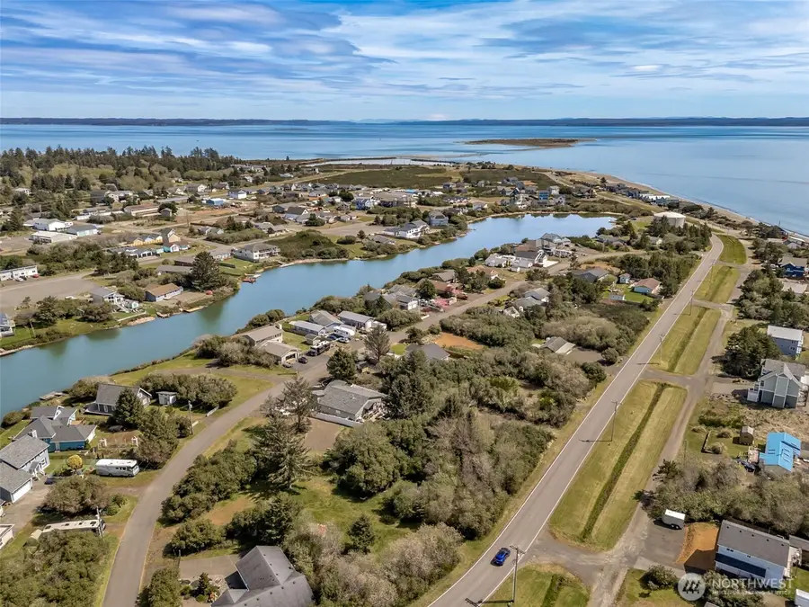 148 Marine View Drive Se #27, Ocean Shores, WA 98569 - #2