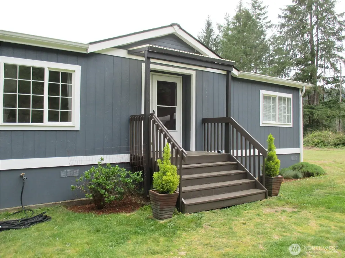 2250 Lost Creek Ln Nw Nw, Bremerton, WA 98312 - #1