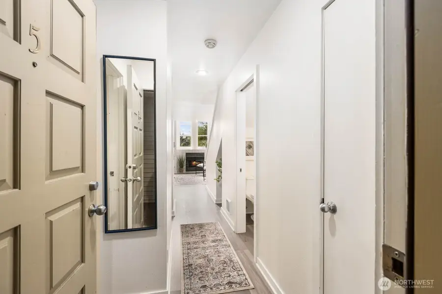 10237 SE 3rd Street #5, Bellevue, WA 98004 - #2