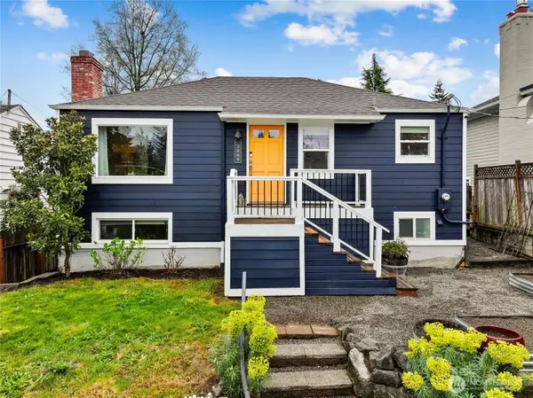 3844 30th Avenue W, Seattle, WA 98199