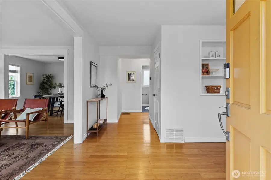 3844 30th Avenue W, Seattle, WA 98199 - #2