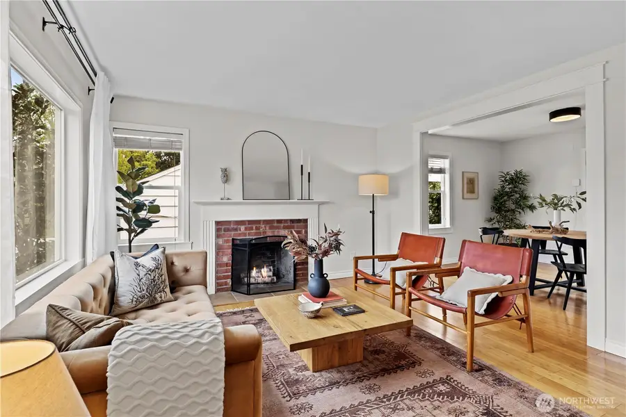 3844 30th Avenue W, Seattle, WA 98199 - #3