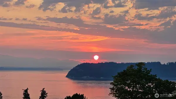 11009 E Villa Monte Drive, Mukilteo, WA 98275