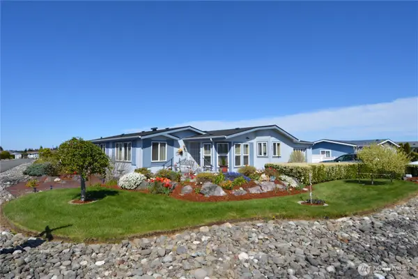 440 W Inlet Lane, Sequim, WA 98382