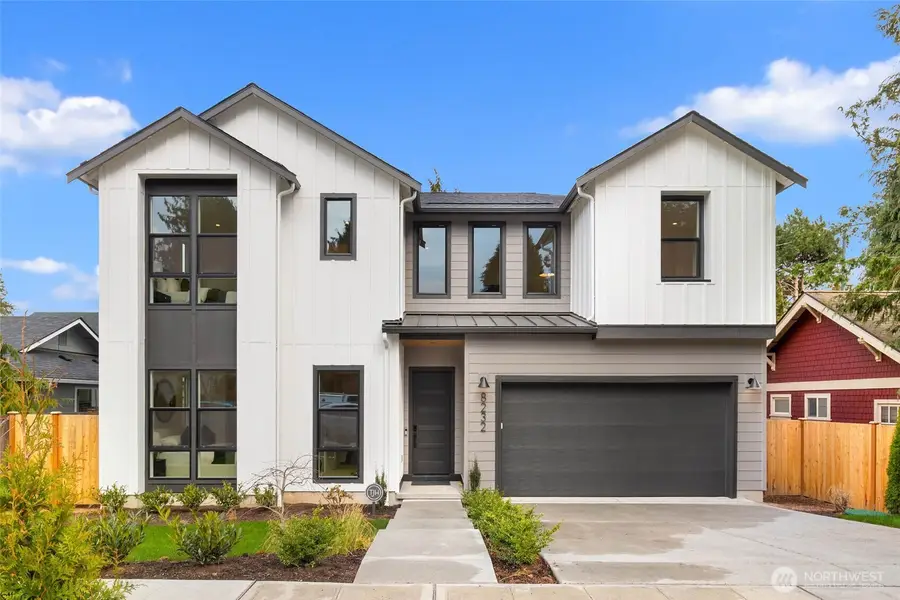 8232 21st Avenue Ne, Seattle, WA 98115 - #2