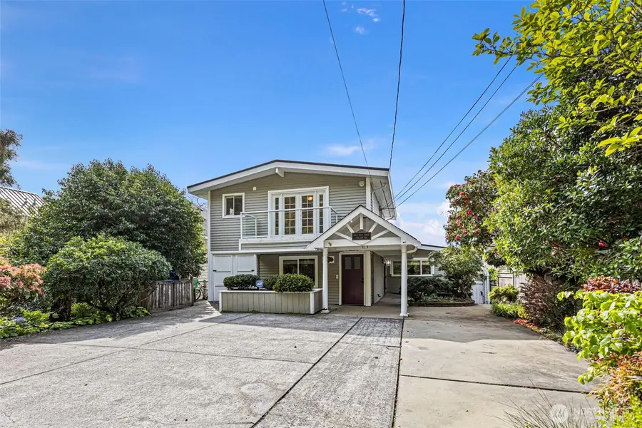 7125 & 7123 Beach Drive Sw, Seattle, WA 98136 - #2