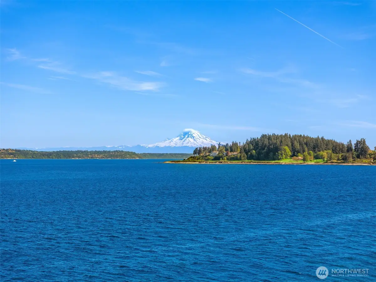 4290 Rockaway Beach Road Ne, Bainbridge Island, WA 98110 - #1