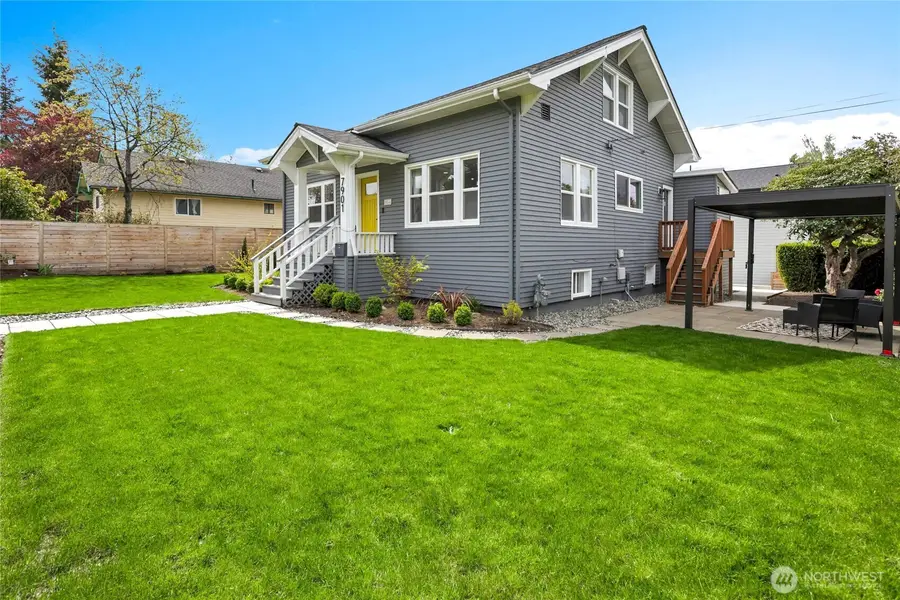 7901 16th Avenue Sw, Seattle, WA 98106 - #3