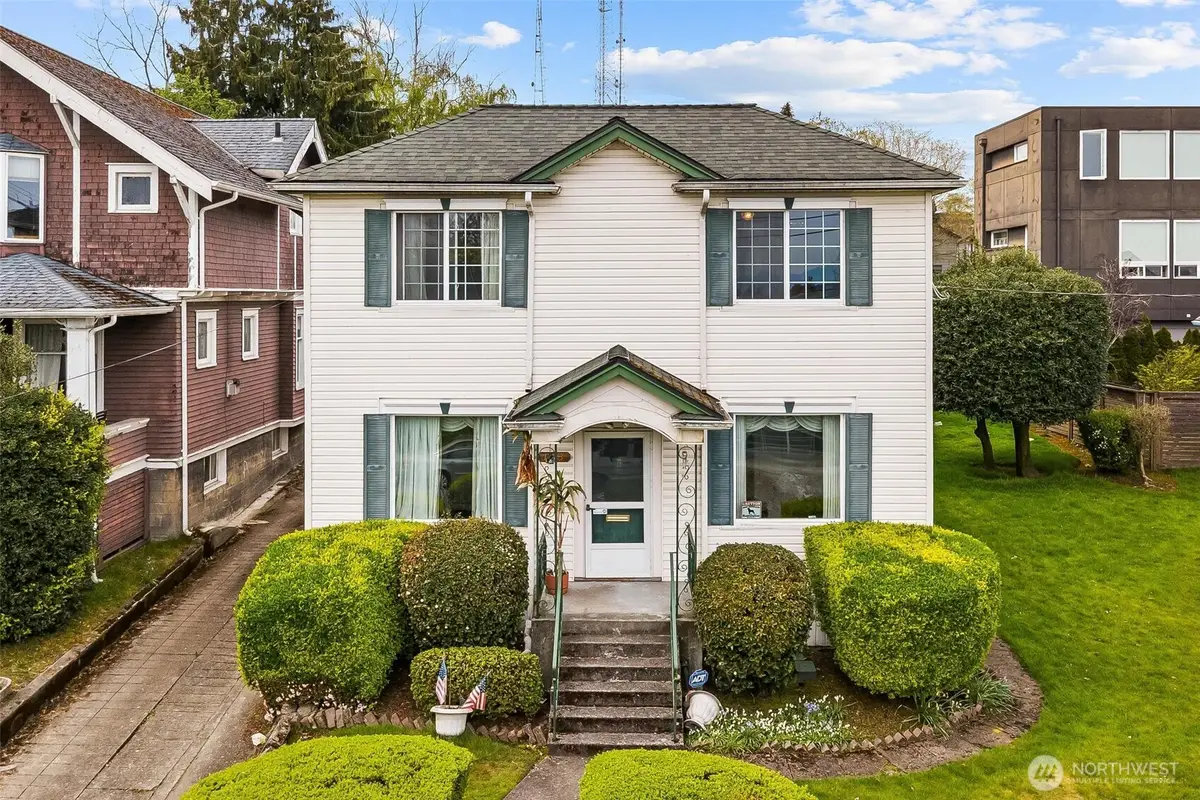 1613 24th Avenue, Seattle, WA 98122 - #1