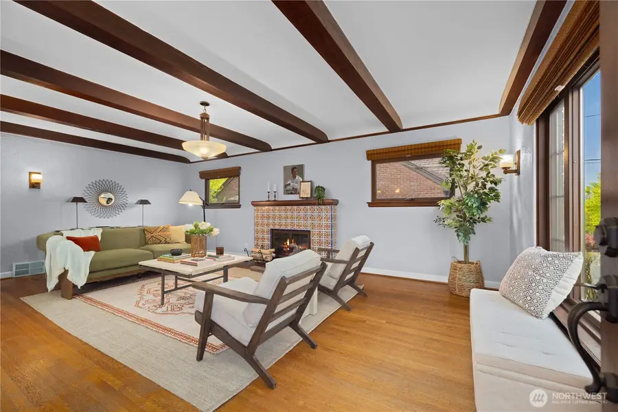 1536 Thorndyke Avenue W, Seattle, WA 98199 - #3