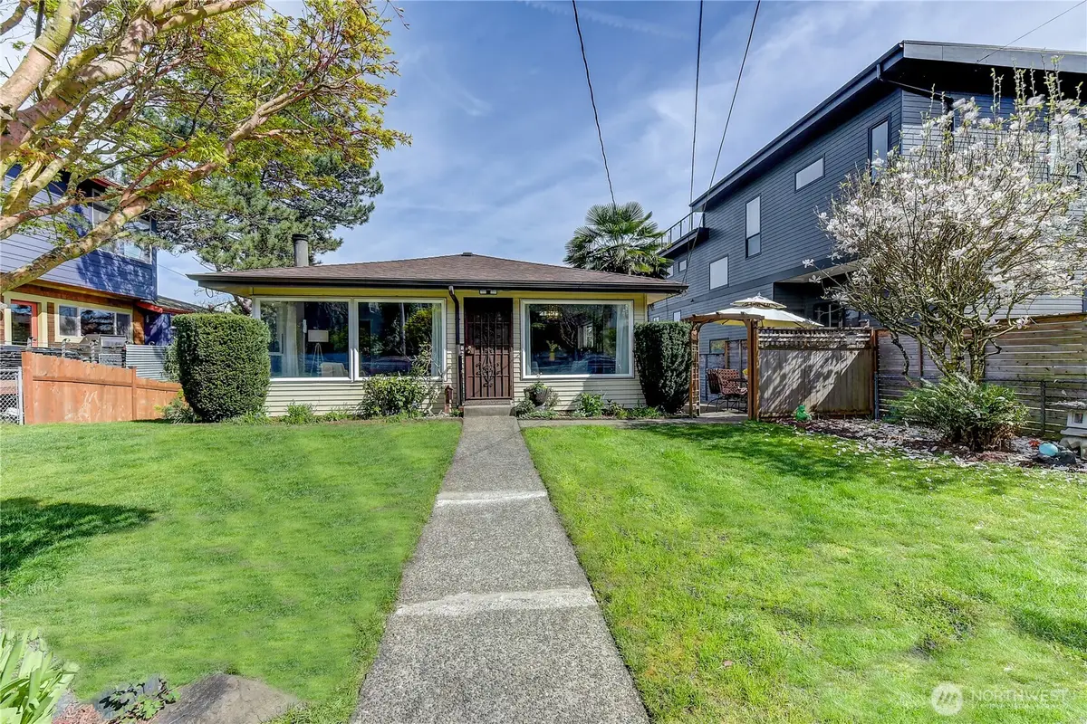 610 27th Avenue E, Seattle, WA 98112 - #1