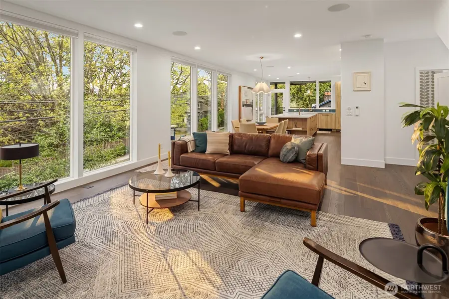 4005 Corliss Avenue N, Seattle, WA 98103 - #2