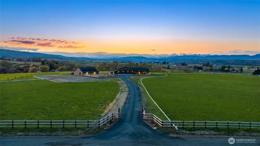 1021 Edge Bluff Loop, Ellensburg, WA 98926 - #2