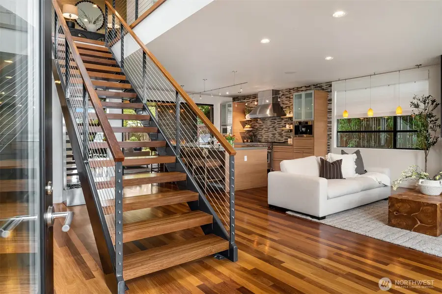 518 14th Avenue W, Kirkland, WA 98033 - #2