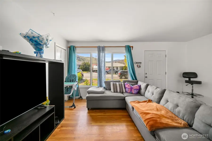 1119 Fuller Street, Wenatchee, WA 98801 - #2