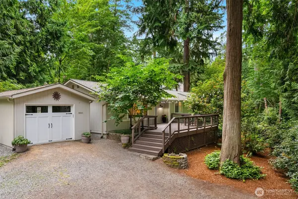 9820 NE Beach Crest Drive, Bainbridge Island, WA 98110